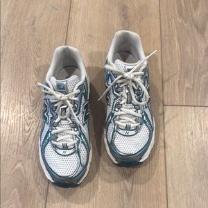 New Balance White and Teal Athletic Shoes